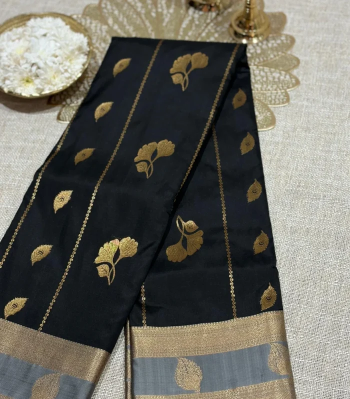 BLCK Saree